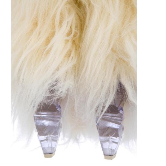 CHANEL 10A Faux Fur Boots - Picture 8 of 8